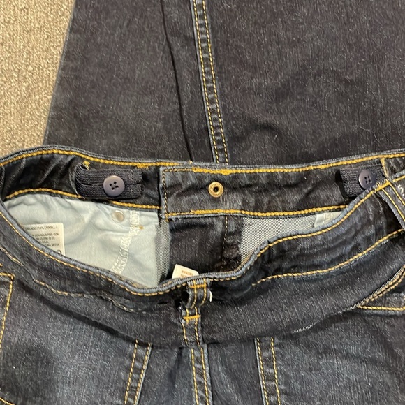 Cat & Jack Girls' Mid-Rise Bootcut Super Stretch Jeans Dark Wash - size 10 - Picture 9 of 11